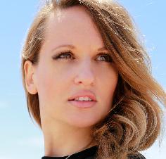 Auregan Fi - Writer | Singer | Songwriter